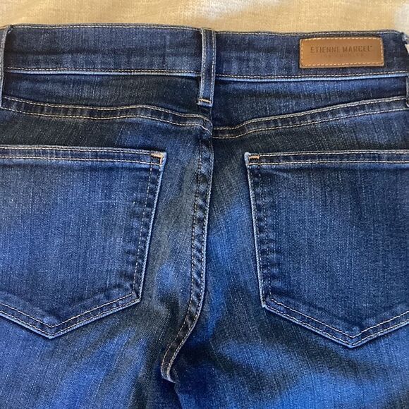 Etienne Marcel Denim Red Zipper Skinny Distressed Jean. Size 24. - Picture 7 of 10